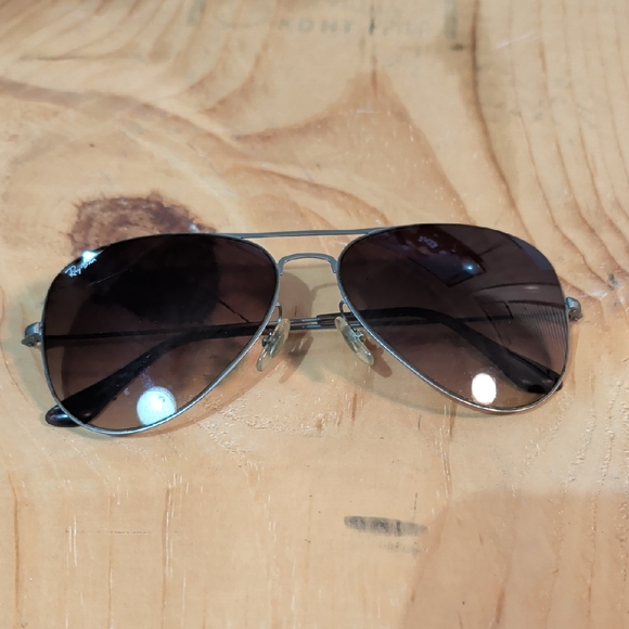 Vintage Ray-Ban Aviators with Black Lenses and Silver Frame main image 7